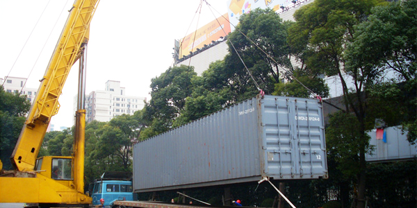 大型起重機吊裝時如何減少油耗？