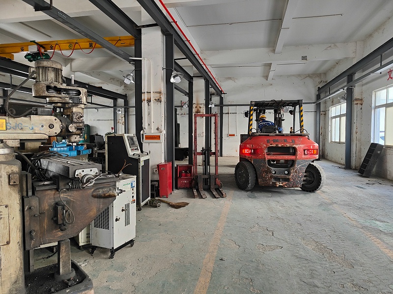 設(shè)備搬運(yùn)